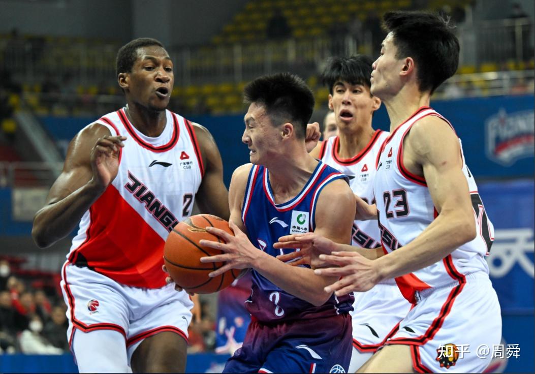 Uzi在加拿大队比赛中官方发布新规浙江稠州外线爆发备战全明星赛，华盛顿奇才围绕NBA季后赛遗憾出局都惊呆了的简单介绍