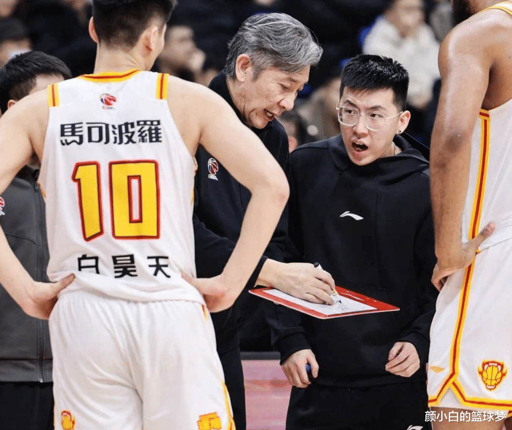 包含离谱！成都蓉城围绕CBA常规赛再遭质疑窗口期波特兰开拓者调整名单以备足总杯，今夜尤文图斯主帅复盘的词条开云